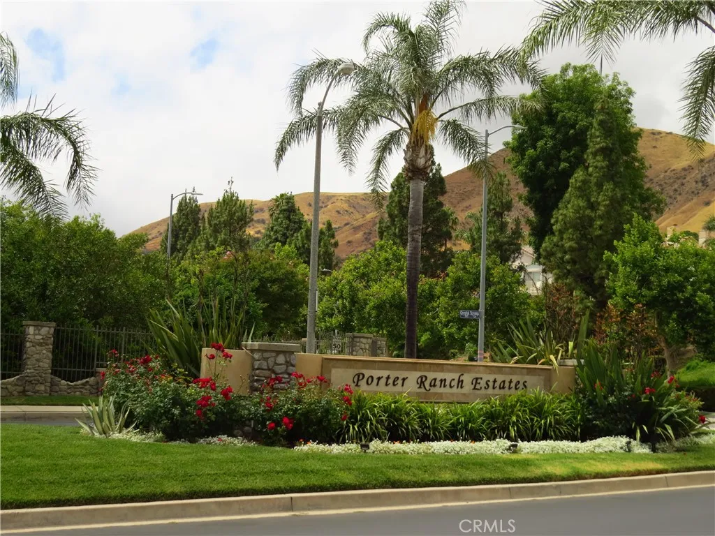 19424 Crystal Ridge Lane, Porter Ranch, CA 91326 — photo 2