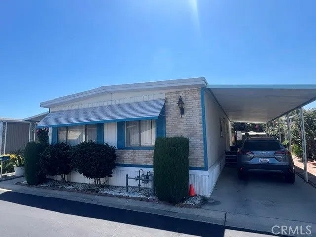 8811 Canoga 340 — photo