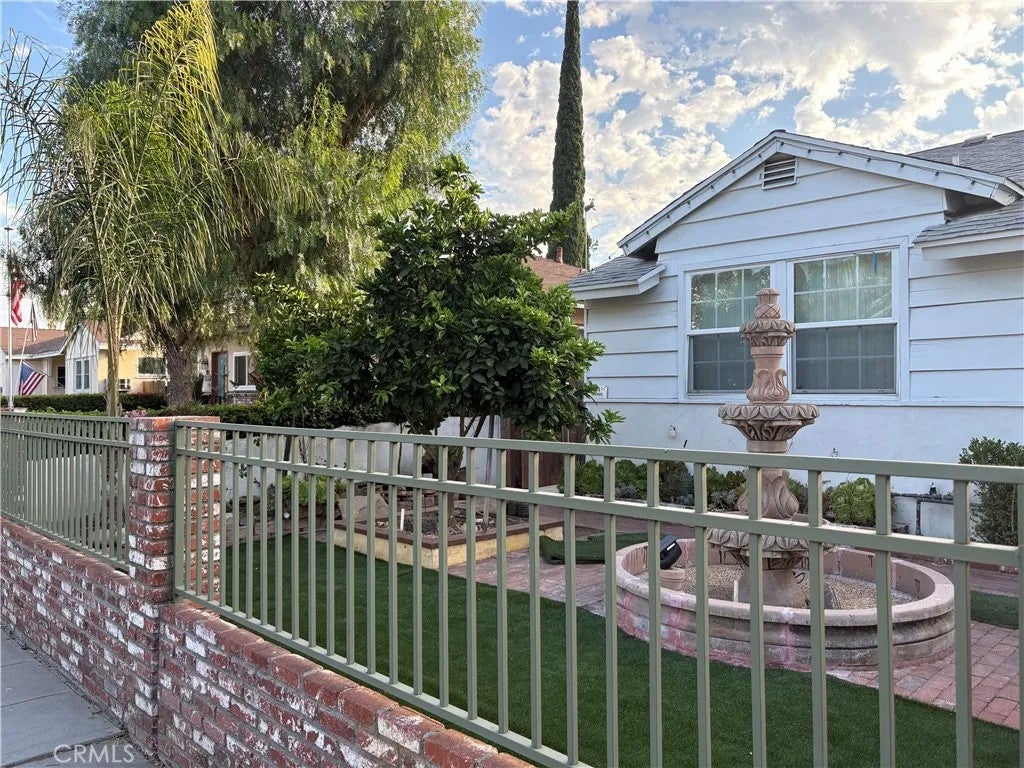 7501 Corbin — photo