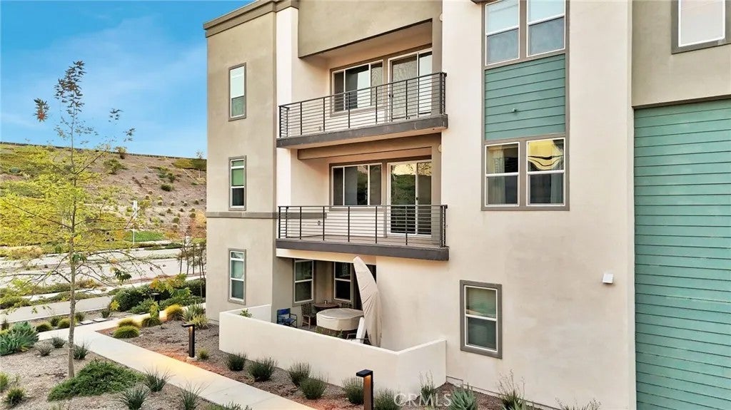 26958 Sandbar Willow Pl 205 — photo