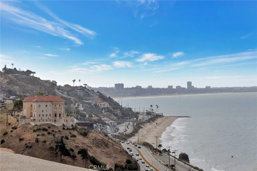 18203 Coastline 13 — photo