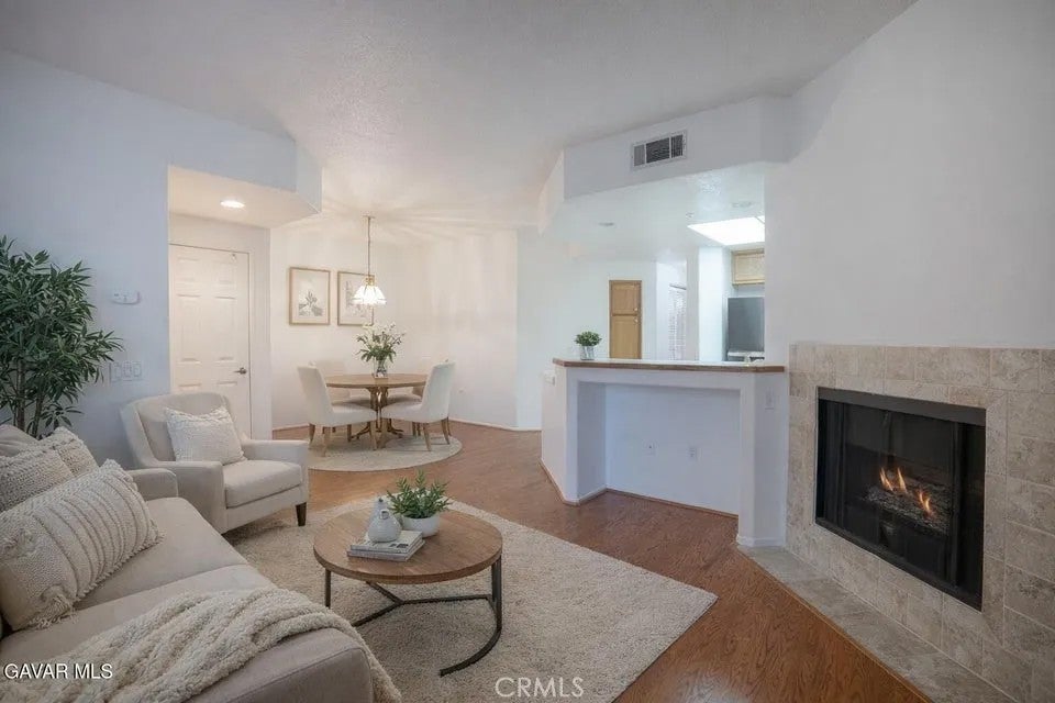 130 S Barranca 305 — photo