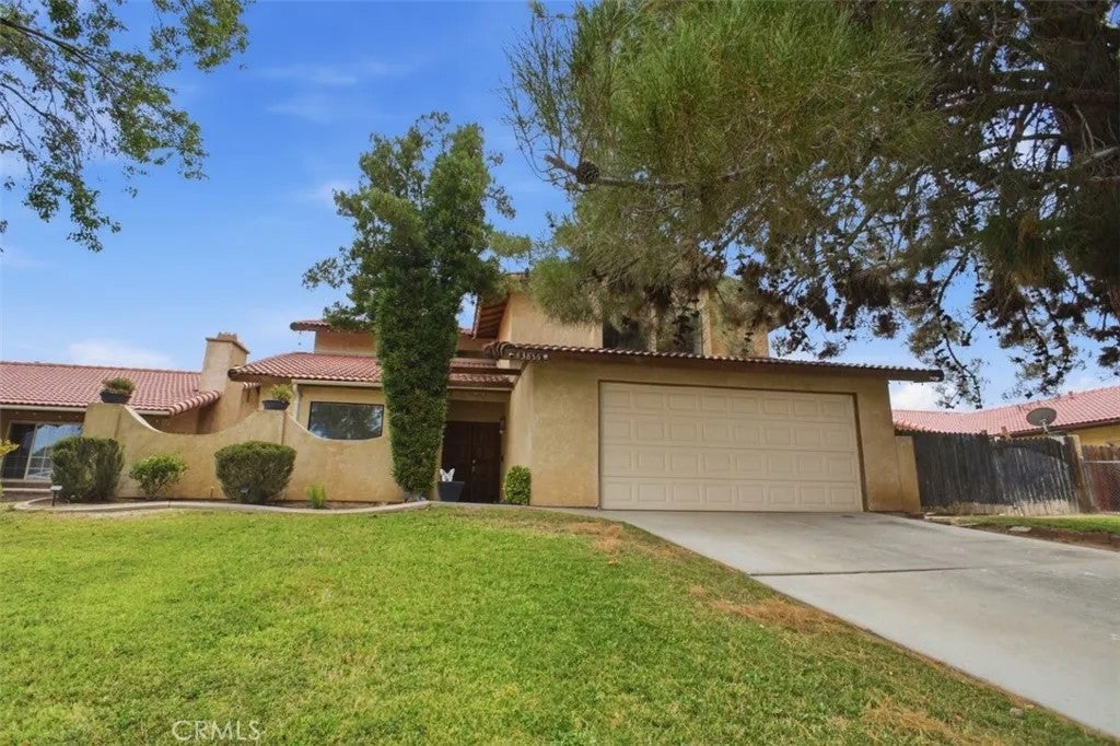 43836 Emile Zola Street — photo