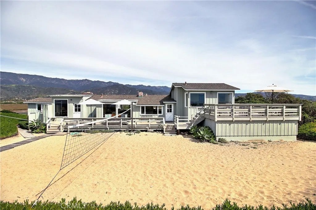 539 Sand Point — photo