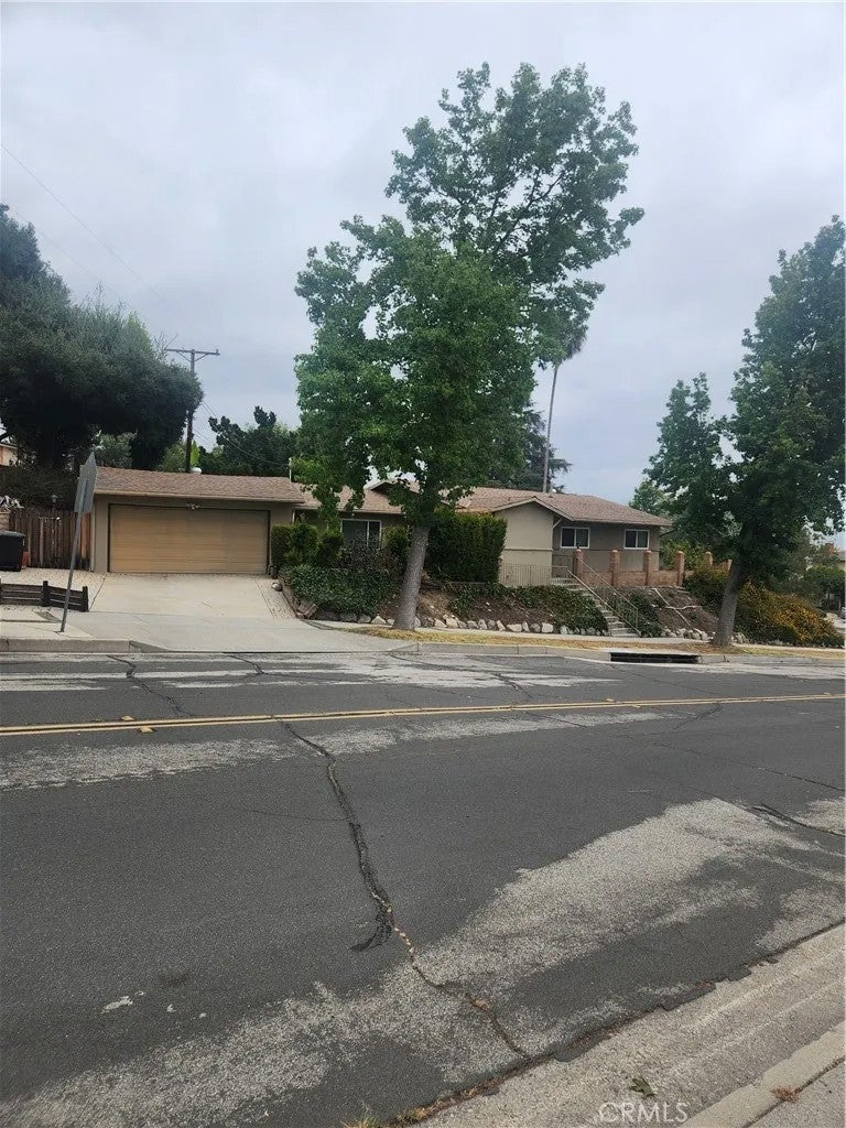 4600 Lauderdale Ave. — photo