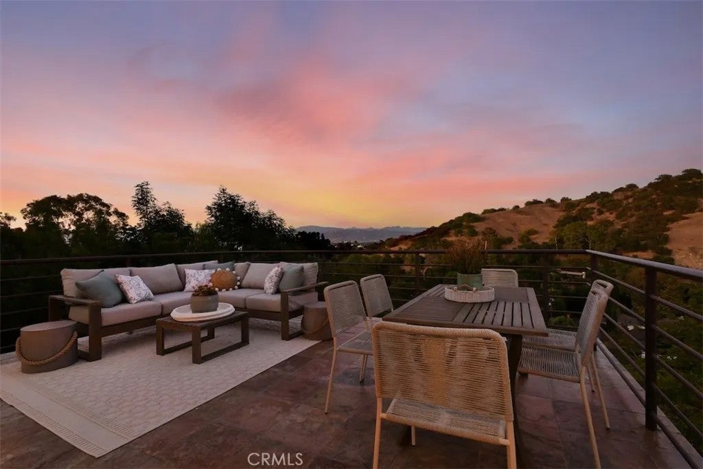 15059 Rayneta Drive — photo