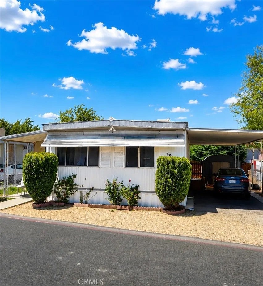 3255 E Avenue R 49 — photo