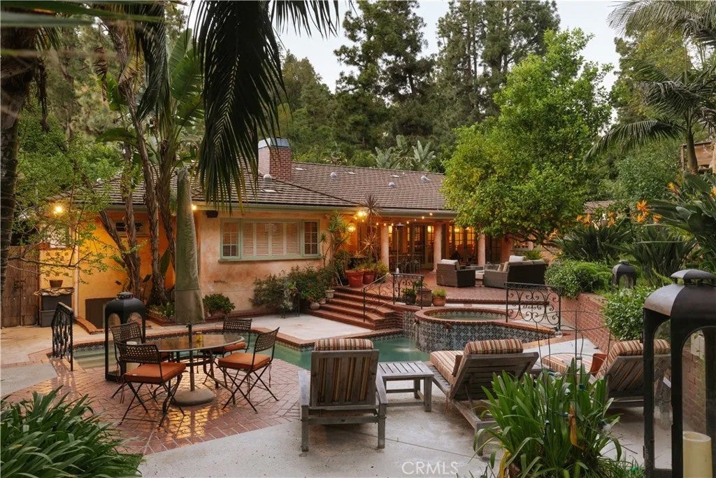 1138 Coldwater Canyon Drive — photo