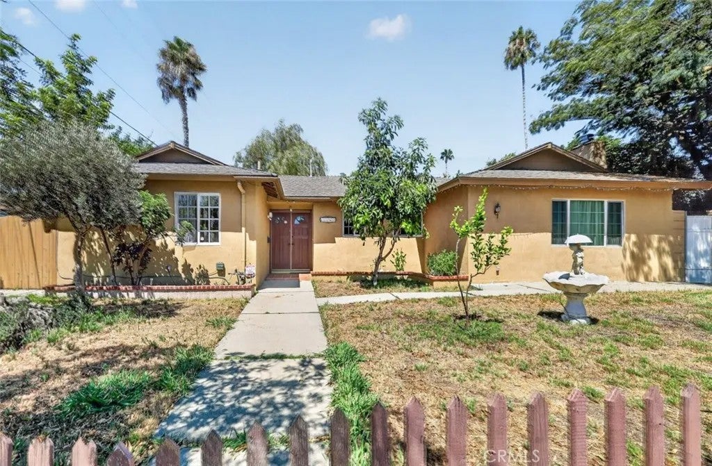 11701 Balboa Boulevard — photo