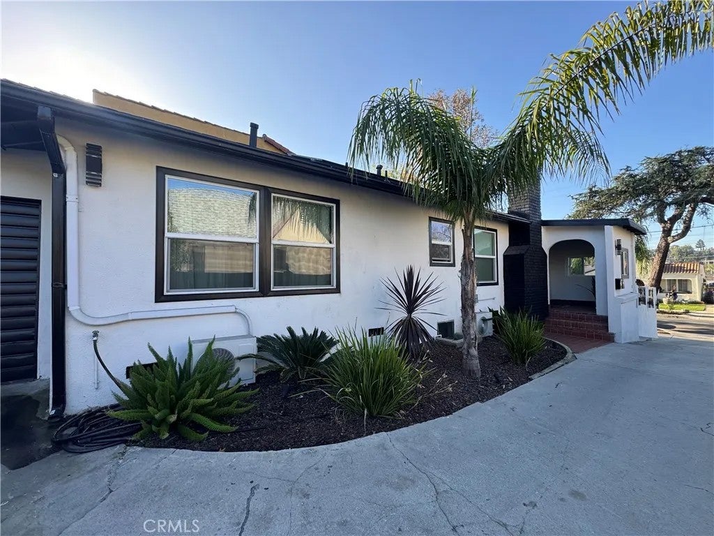 3707 Valleybrink 3707-3709 — photo