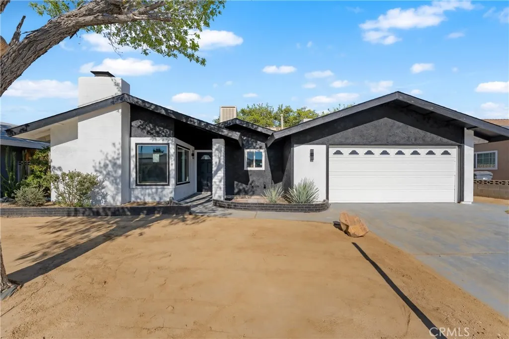 44934 Hanstead, Lancaster, CA 93535 — photo 3