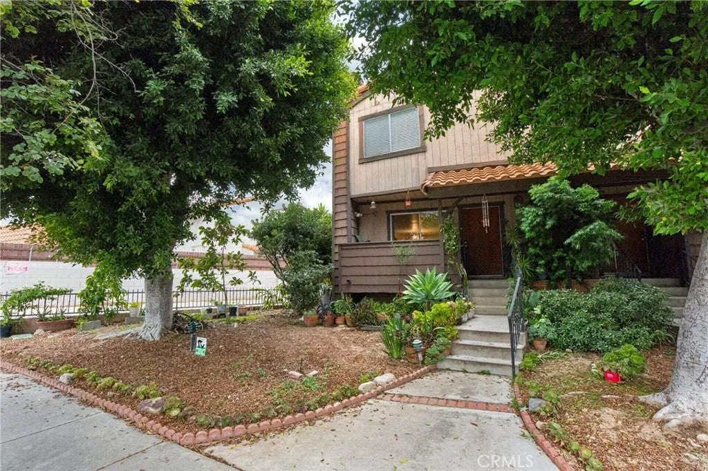 9414 Moonbeam Avenue 19 — photo