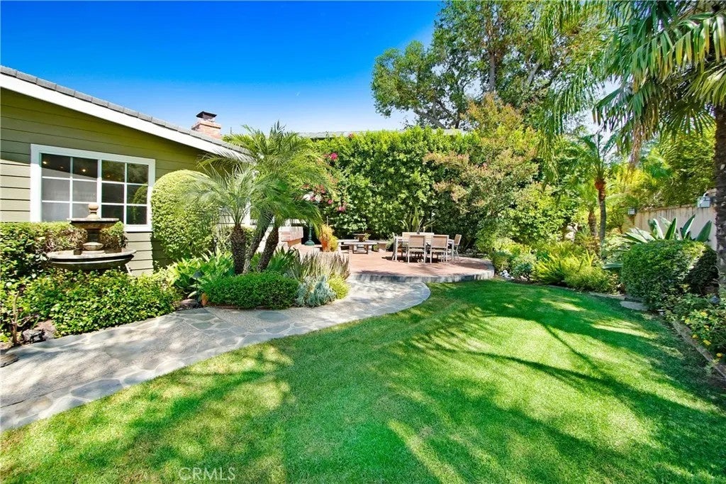 5062 Avenida Hacienda — photo