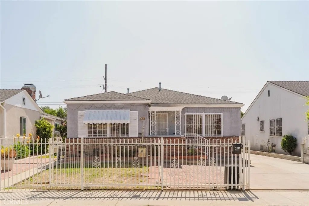 1010 N Alexandria Avenue — photo