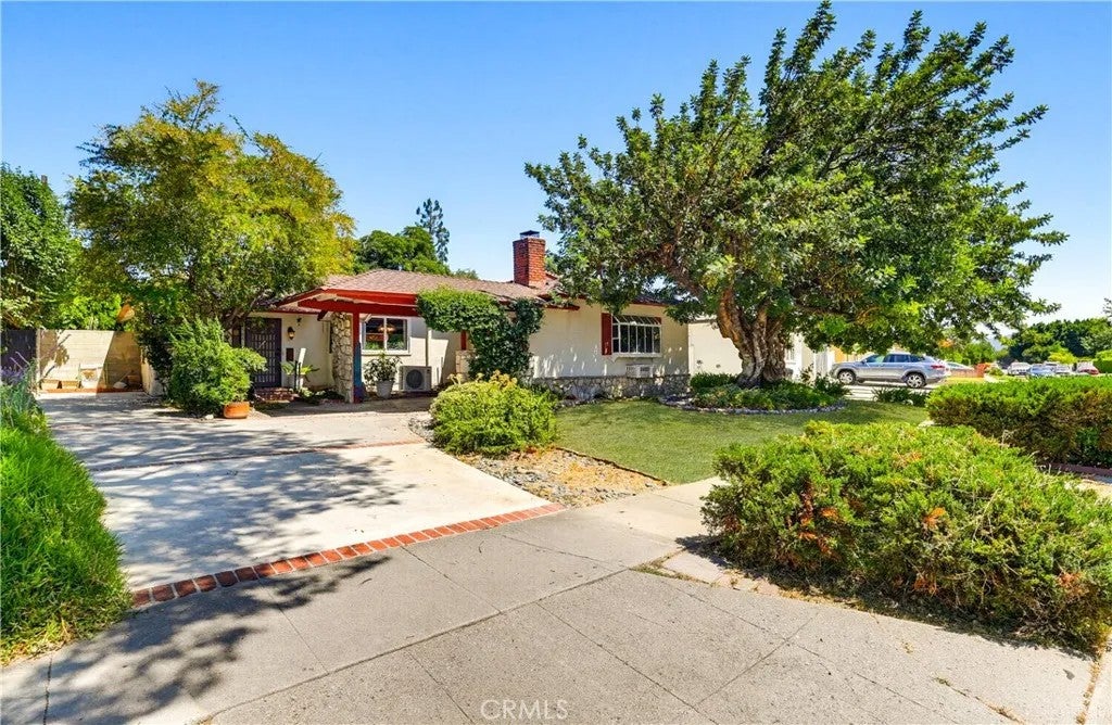 7508 Paso Robles Avenue — photo