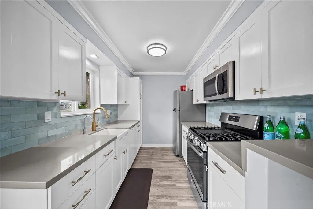 11138 Aqua Vista Street 52 — photo
