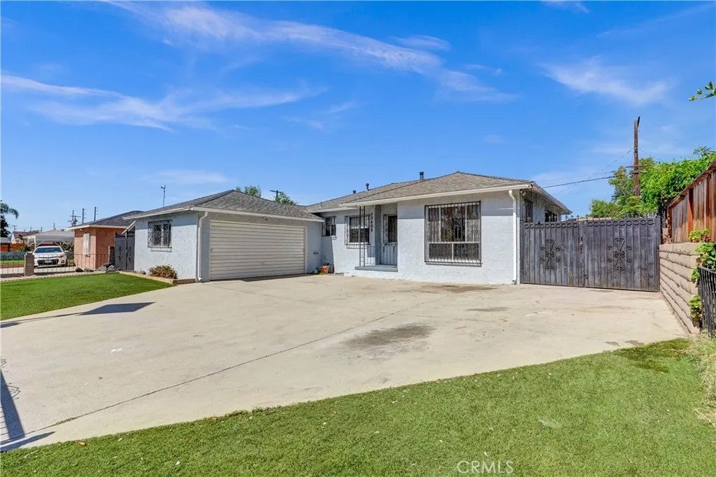 13409 Eustace, Pacoima, CA 91331 — photo 3