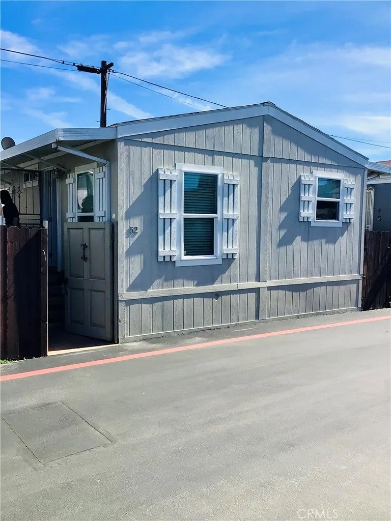 7560 Woodman Pl Spc#52 — photo