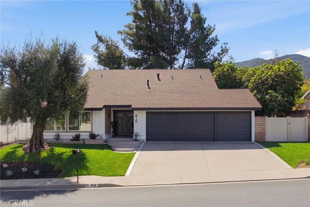 816 Pamela Wood Street — photo