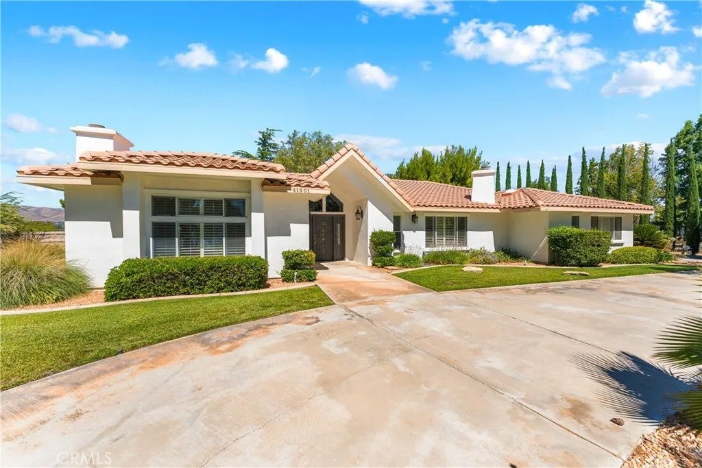 41901 Calle Clarita — photo