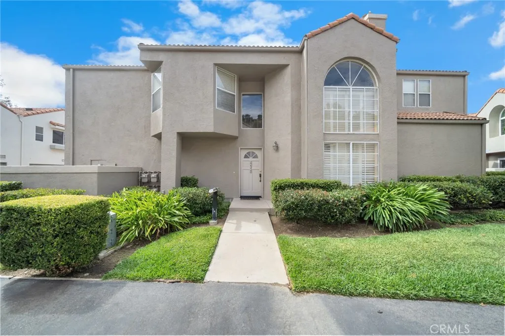 22320 Mission Circle Unit 92 — photo