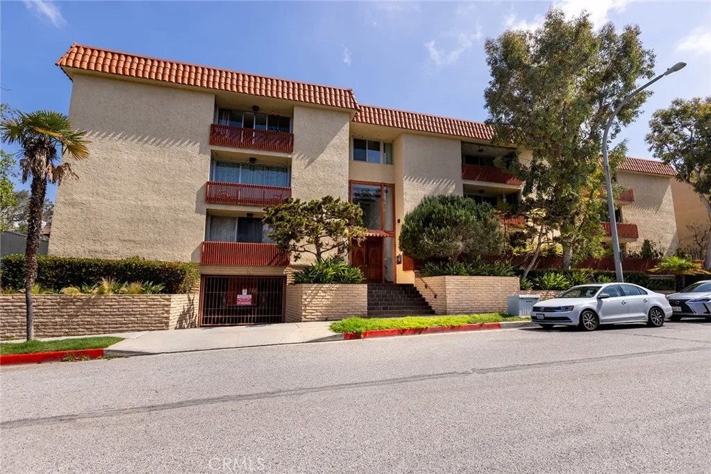 5875 Doverwood Drive 309 — photo