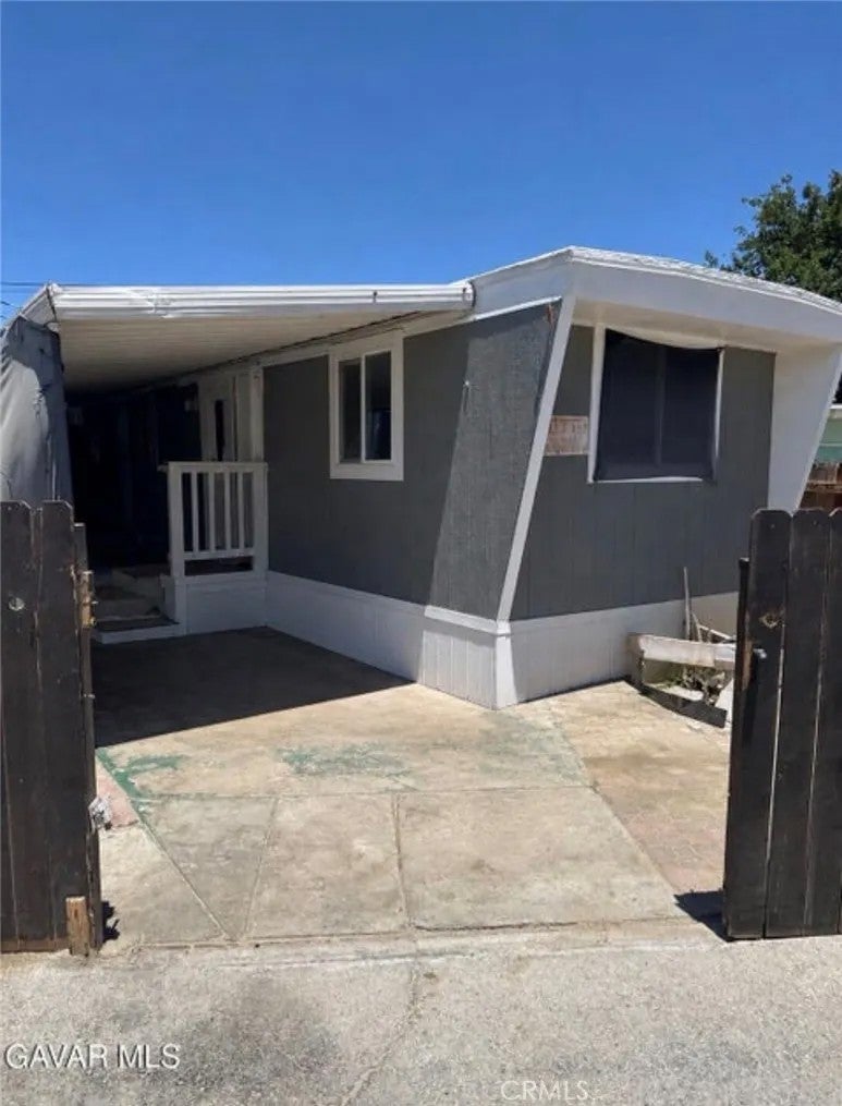 45541 E 30th East 21 — photo