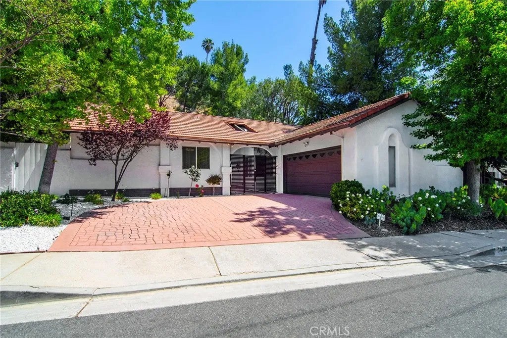 19611 Rosita Street — photo
