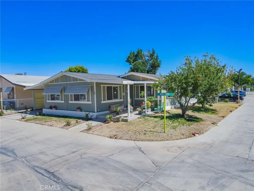 45465 E 25th #26, Lancaster, CA 93535 — photo 2