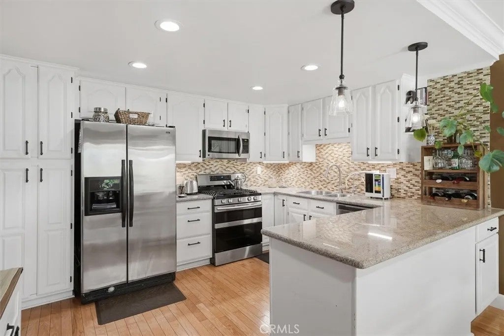 28828 Loretta Lane — photo