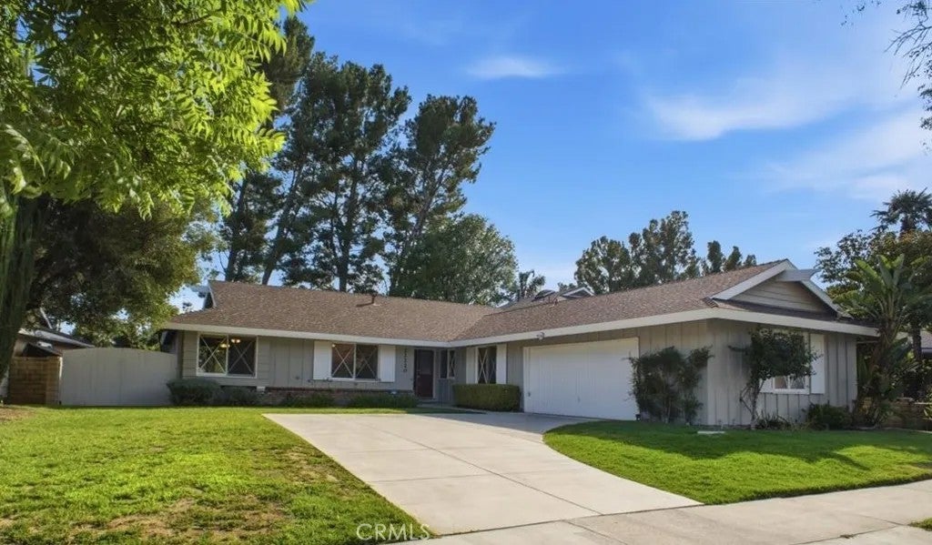 22220 Barbacoa Drive — photo