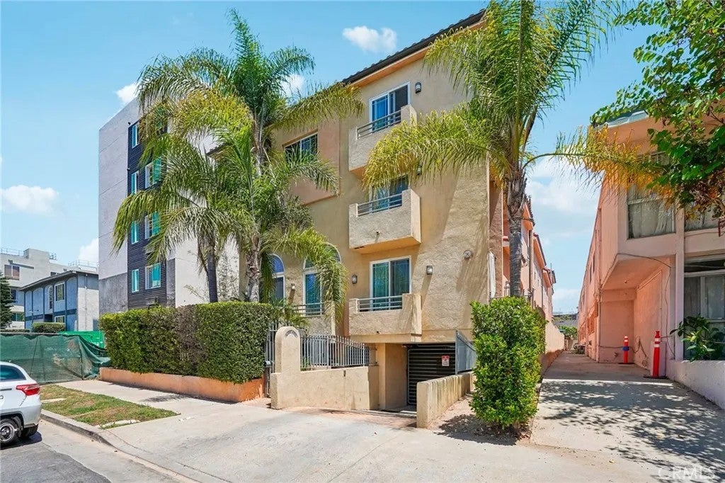 1536 Hi Point Street 103 — photo