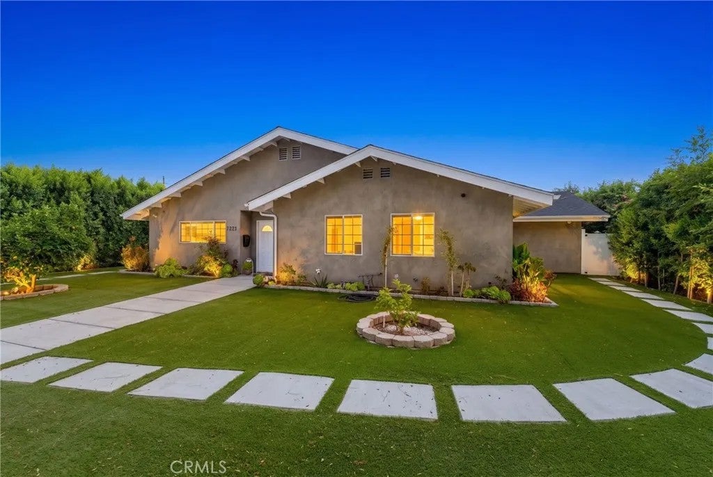 7222 Fallbrook Avenue — photo