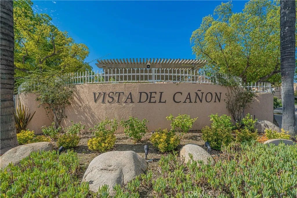 18834 Vista Del Canon E — photo
