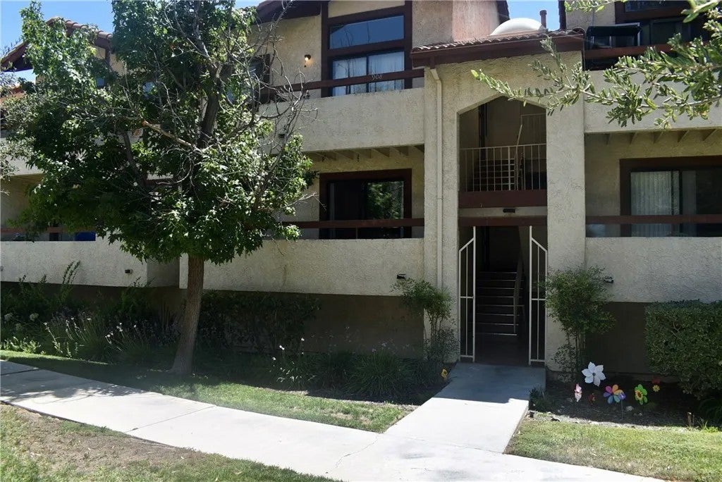 18169 Sundowner 907 — photo