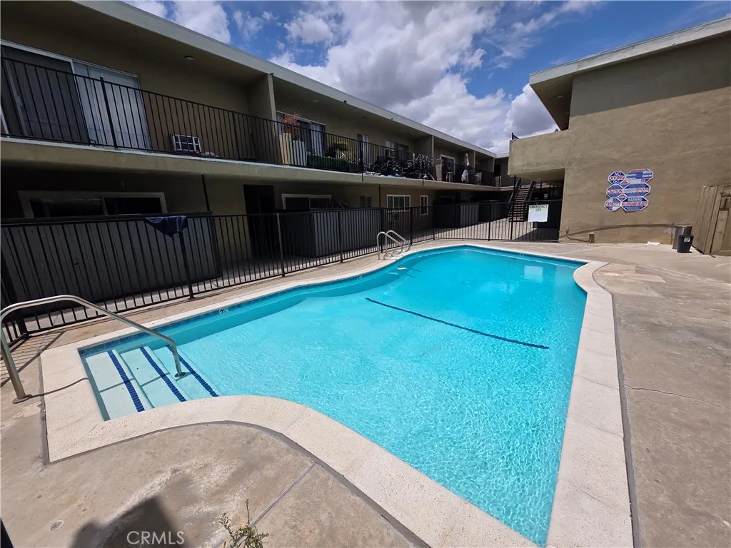 14609 Saticoy Unit 24 — photo