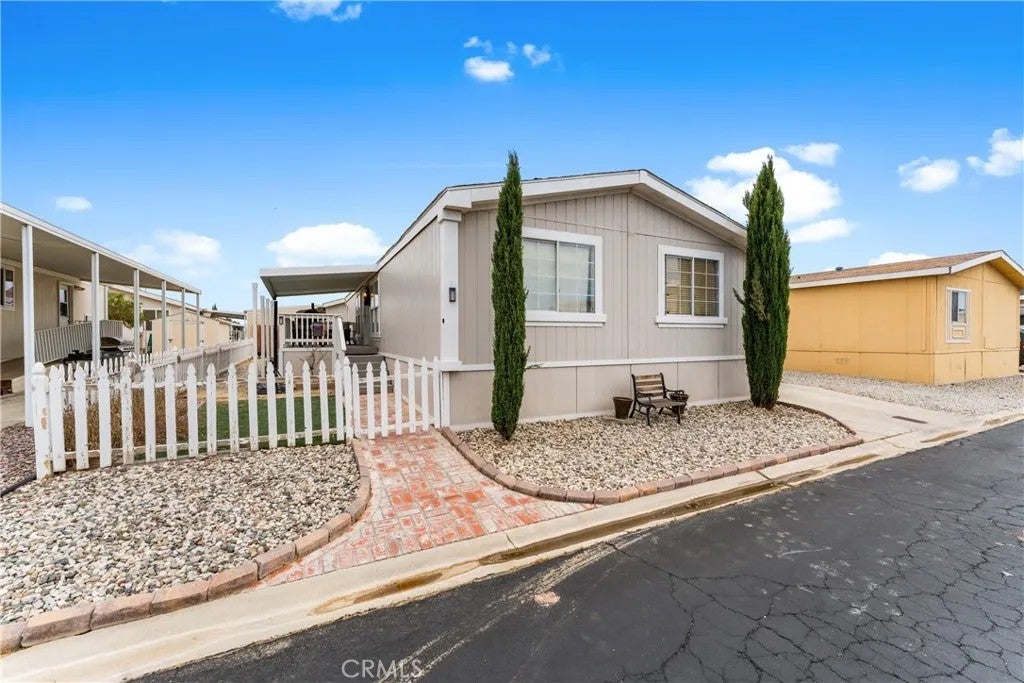 1550 20th West Spc 84 — photo