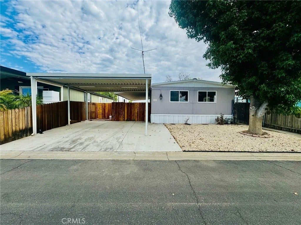 14035 Rosedale — photo