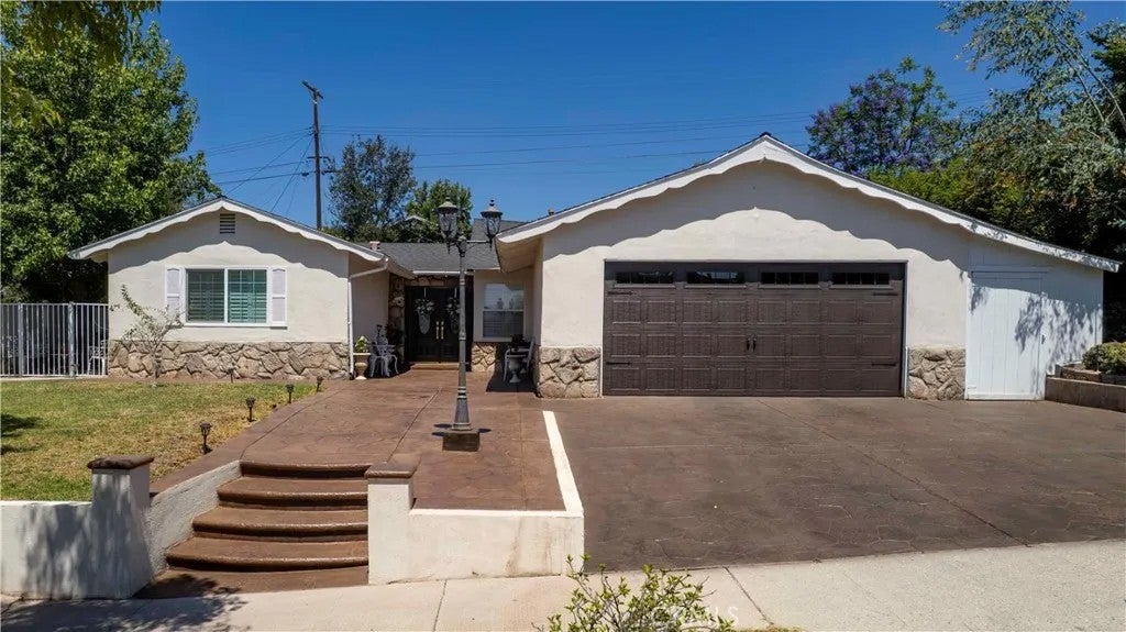 13055 Shenley — photo