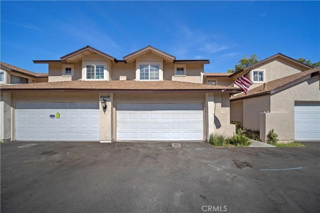 22839 Banyan 332 — photo