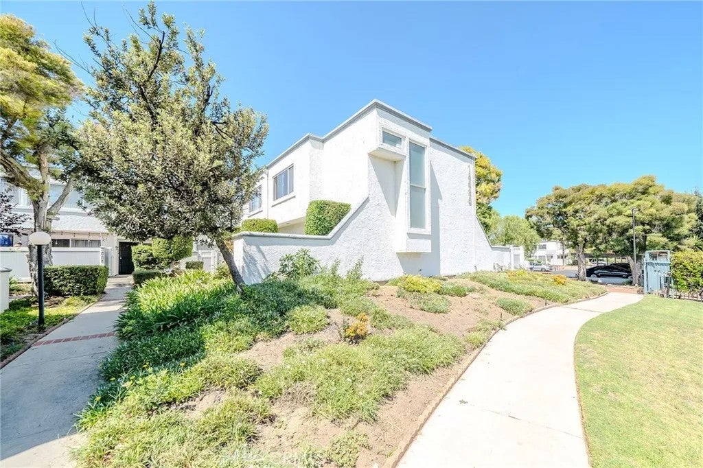 18535 Mayall Street J — photo
