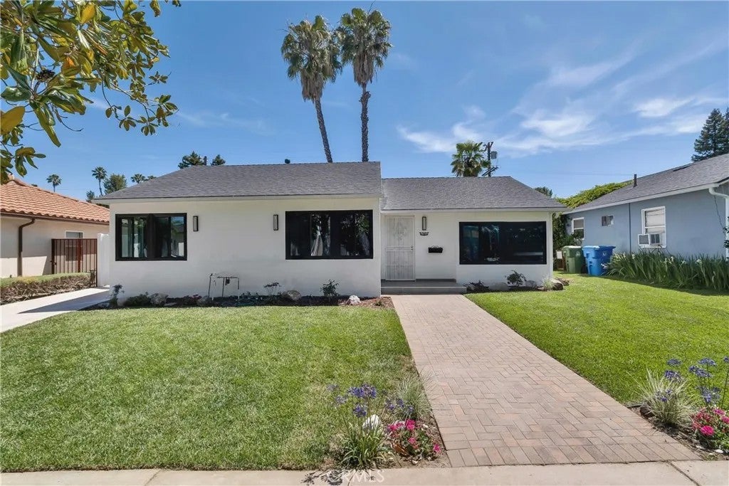 18234 Sugarman Street — photo