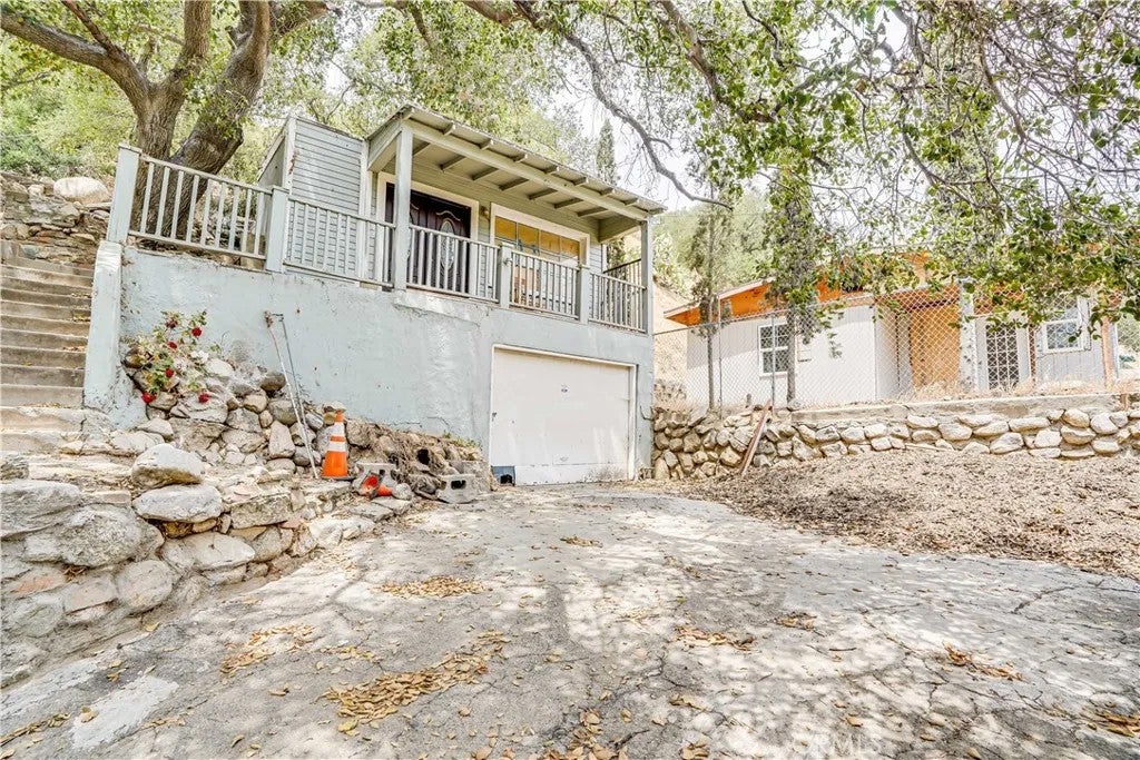 12047 Kagel Canyon — photo