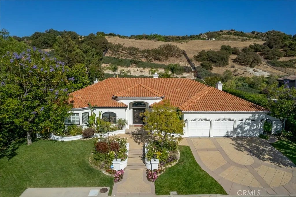 3124 Mountain Park — photo