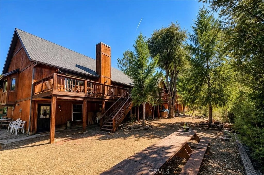 2205 Freeman Drive — photo