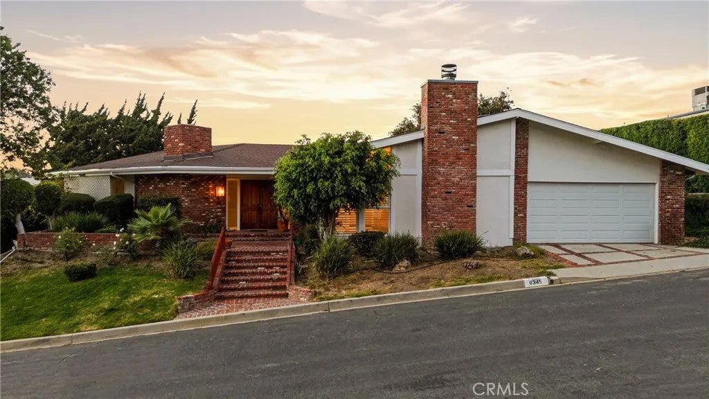 11345 Dona Lola Drive — photo