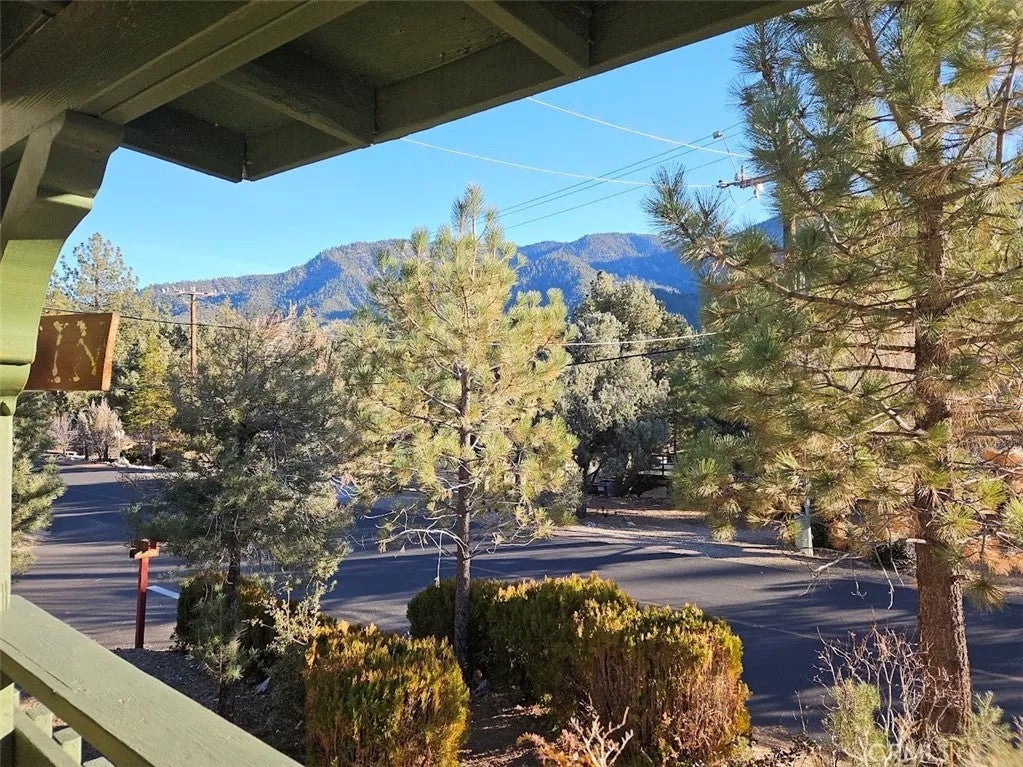 16705 Aleutian Drive — photo