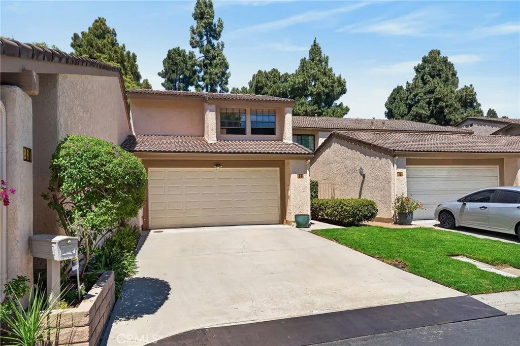 879 Miller Court — photo
