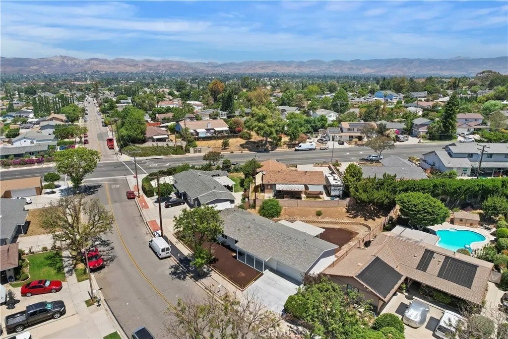 972 Appleton, Simi Valley, CA 93065 — photo 3