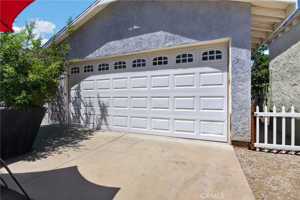 18809 Vanowen, Reseda, CA 91335 — photo 2